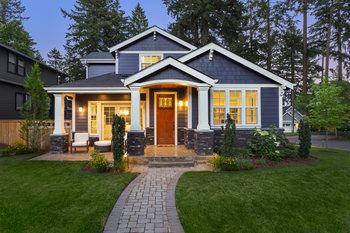craftsman-home-gettyimages-1026205392