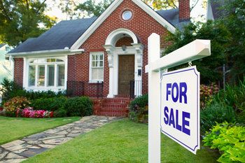 home_exterior_spring_brick